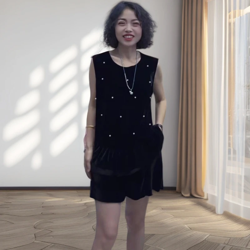 2025夏季欧货洋气钉珠丝绒无袖背心上衣短裤时尚百搭套装25149