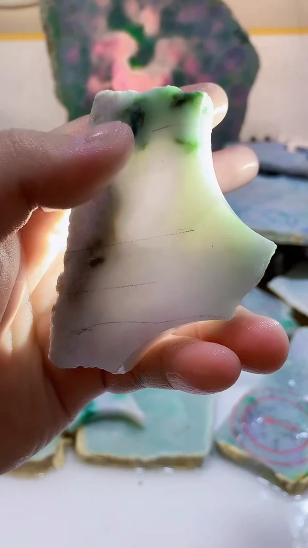 翡翠未镶嵌颈饰0林0翡翠珠宝151