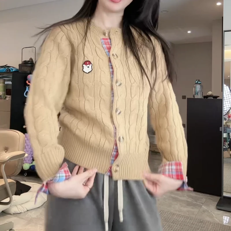 复古学院风红色毛衣撞色格纹拼接麻花针织上衣LK2508790