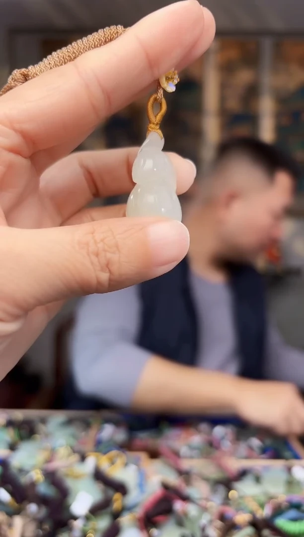 【闪购商品】和田玉挂件未镶嵌拍一发一