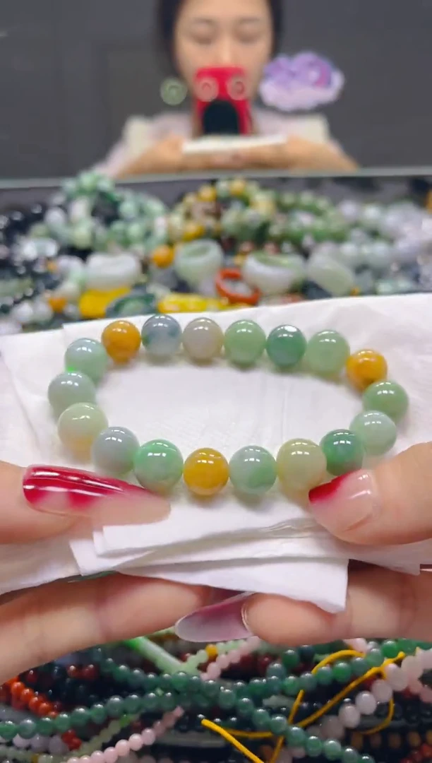 颈饰未镶嵌翡翠11MM/J/翡翠A货，一件也是批发价