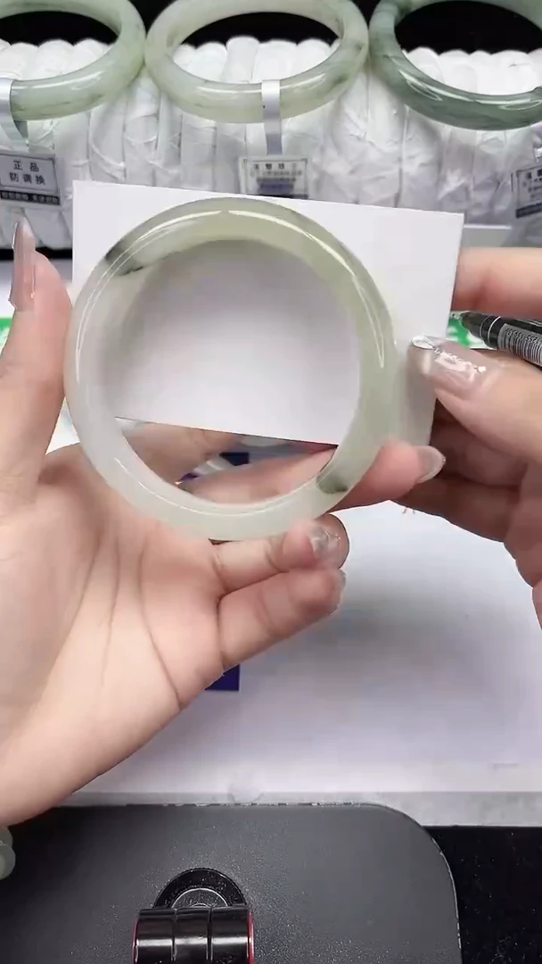 未镶嵌手镯石英质玉72-59/60