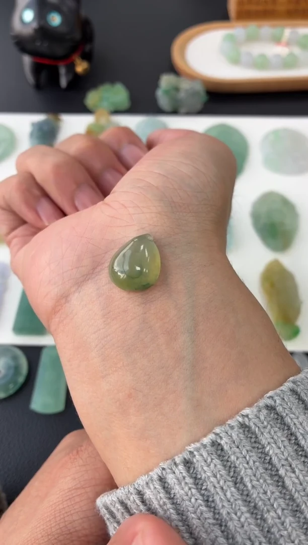 未镶嵌定制翡翠翡翠