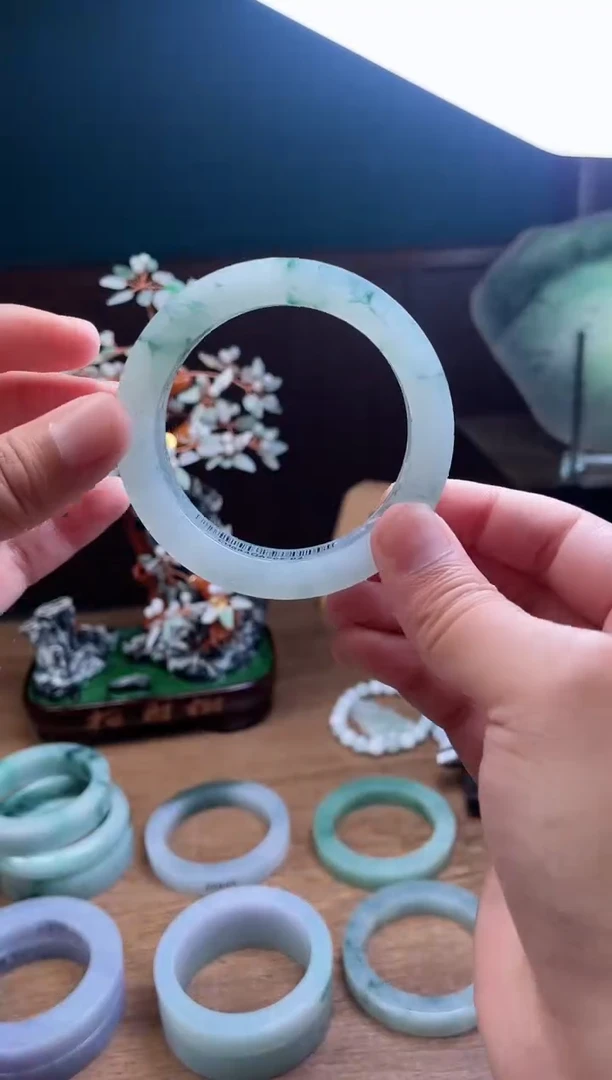 【闪购商品】定制翡翠手镯未镶嵌定制