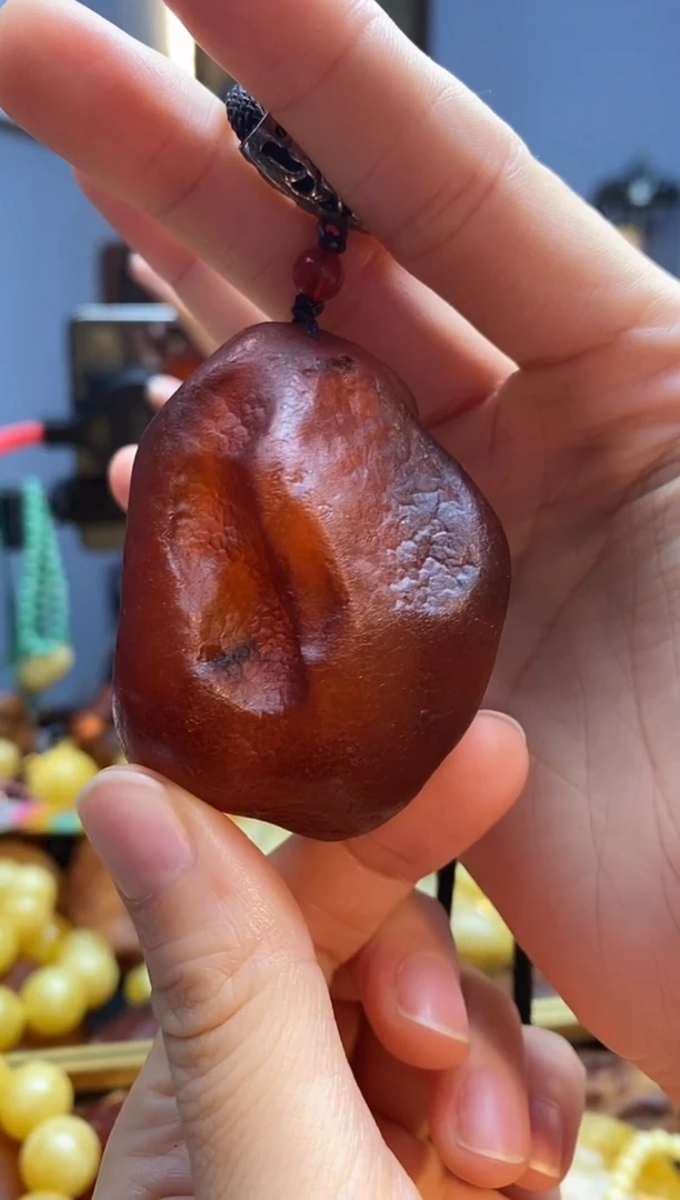琥珀颈饰未镶嵌吊坠