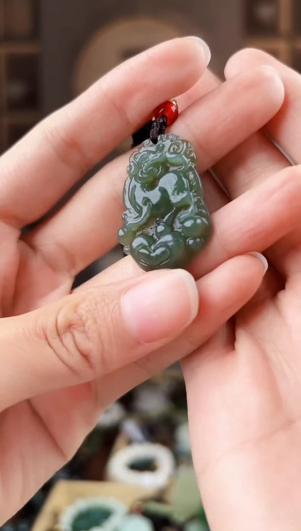 颈饰未镶嵌和田玉拍一发一，多样性发货