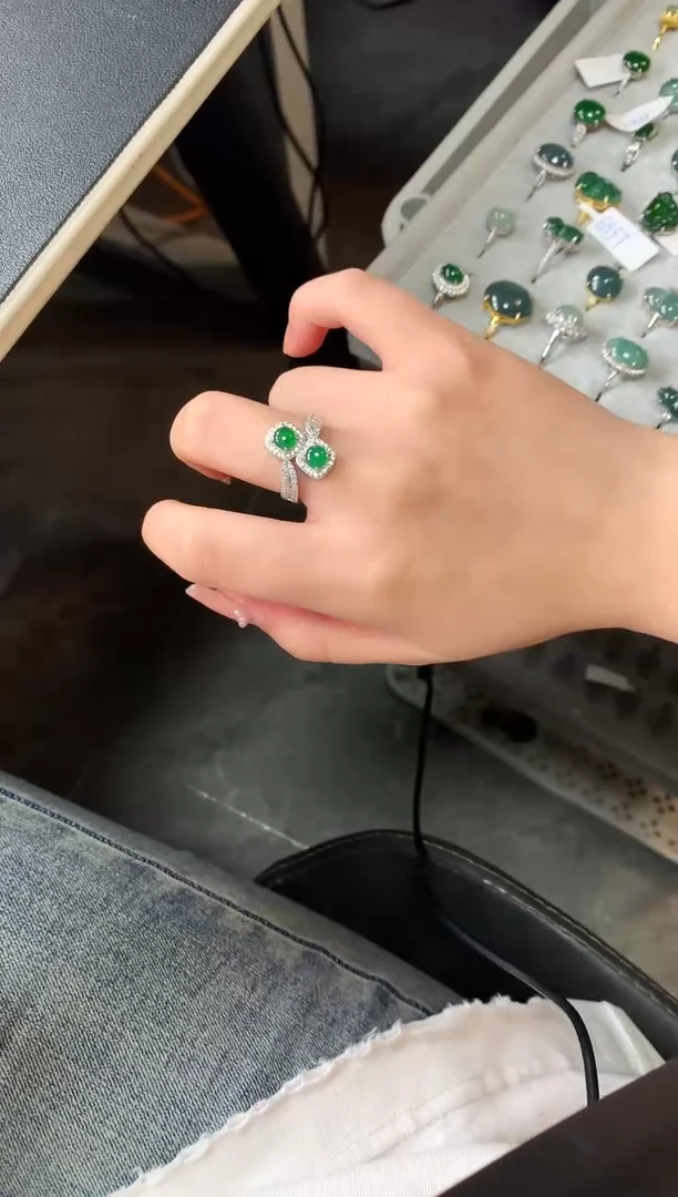 【闪购商品】翡翠戒指银S925镶嵌52141