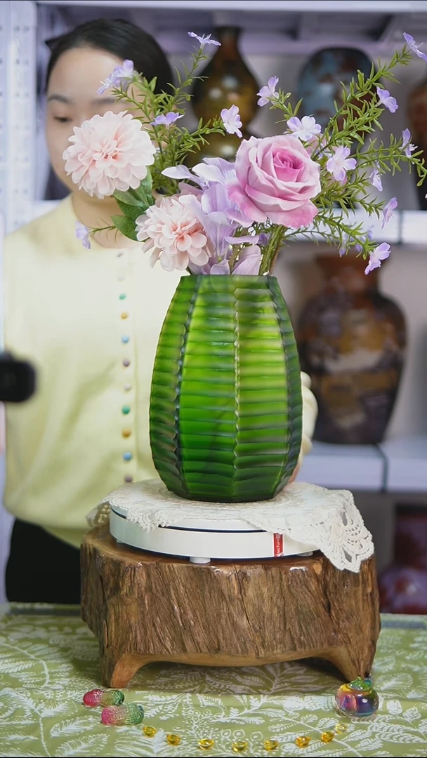 琉璃【1】手工磨刻琉璃花瓶