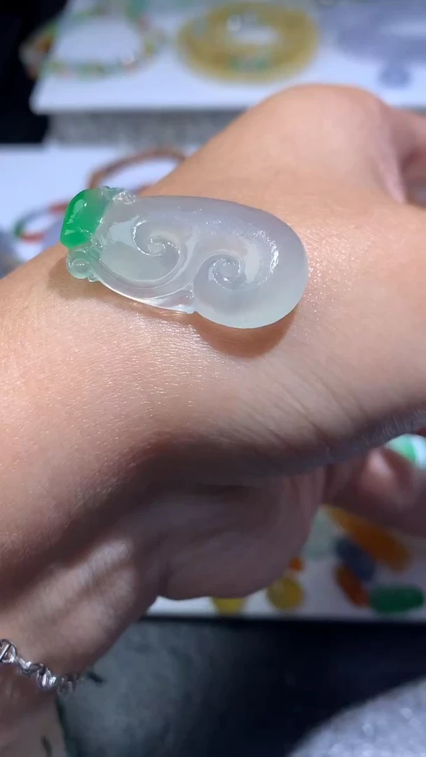 未镶嵌定制翡翠炎*炎毛货