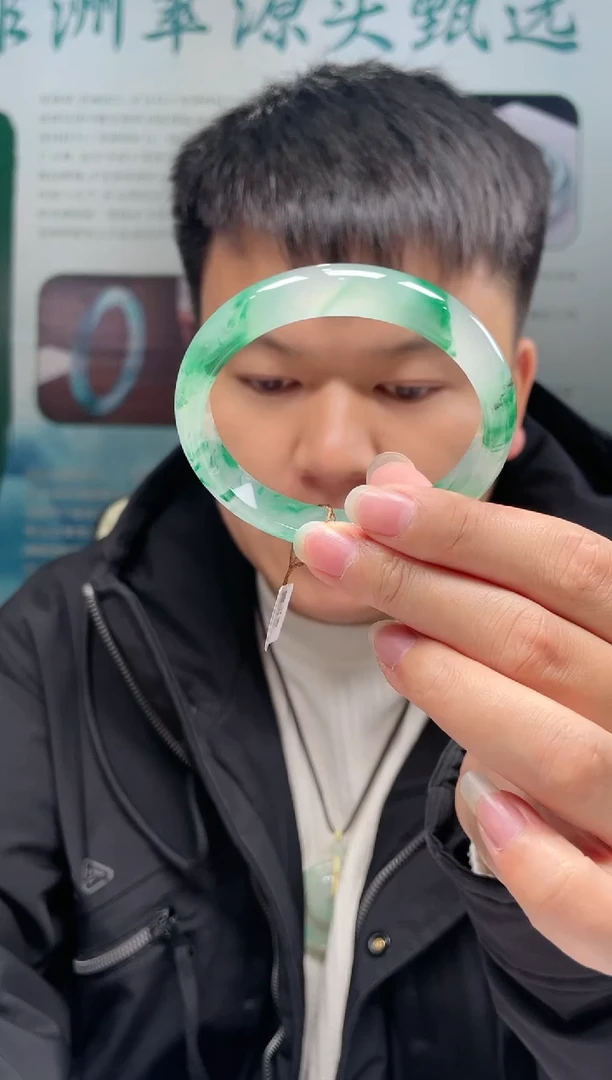 【闪购商品】石英质玉手镯未镶嵌非洲翠手镯多样性发货