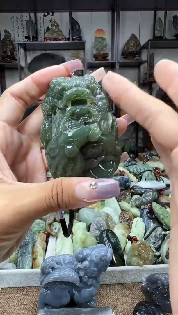 未镶嵌和田玉把件1