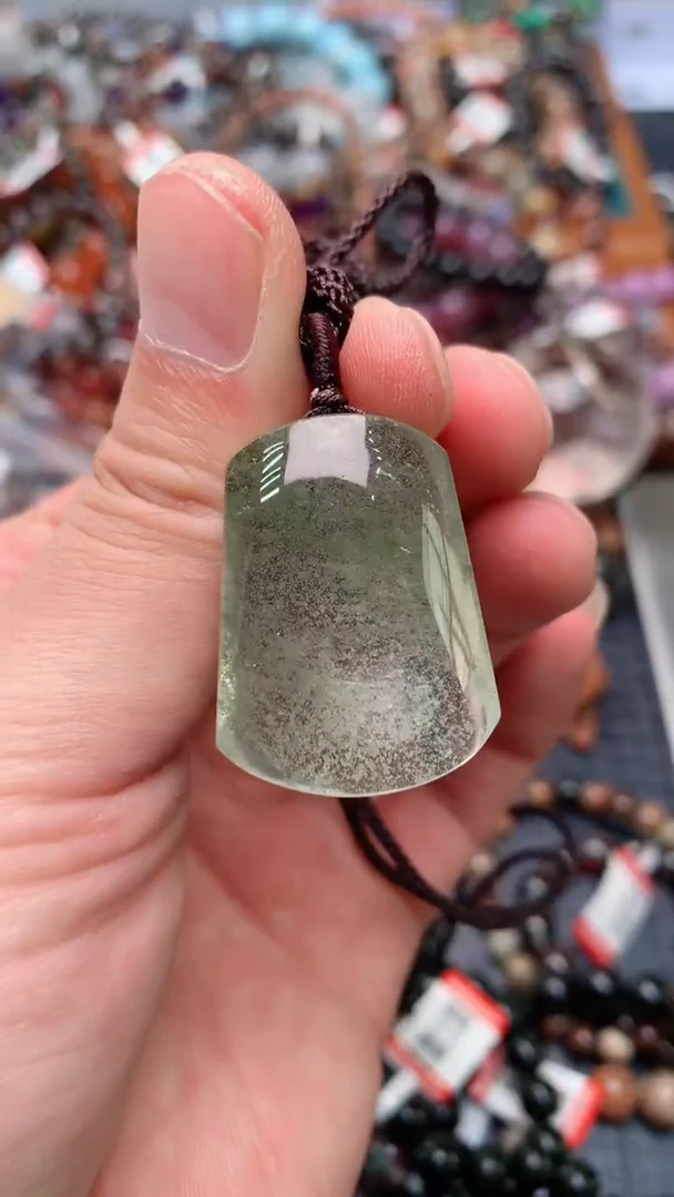 【闪购商品】水晶吊坠(赠链)未镶嵌天然253