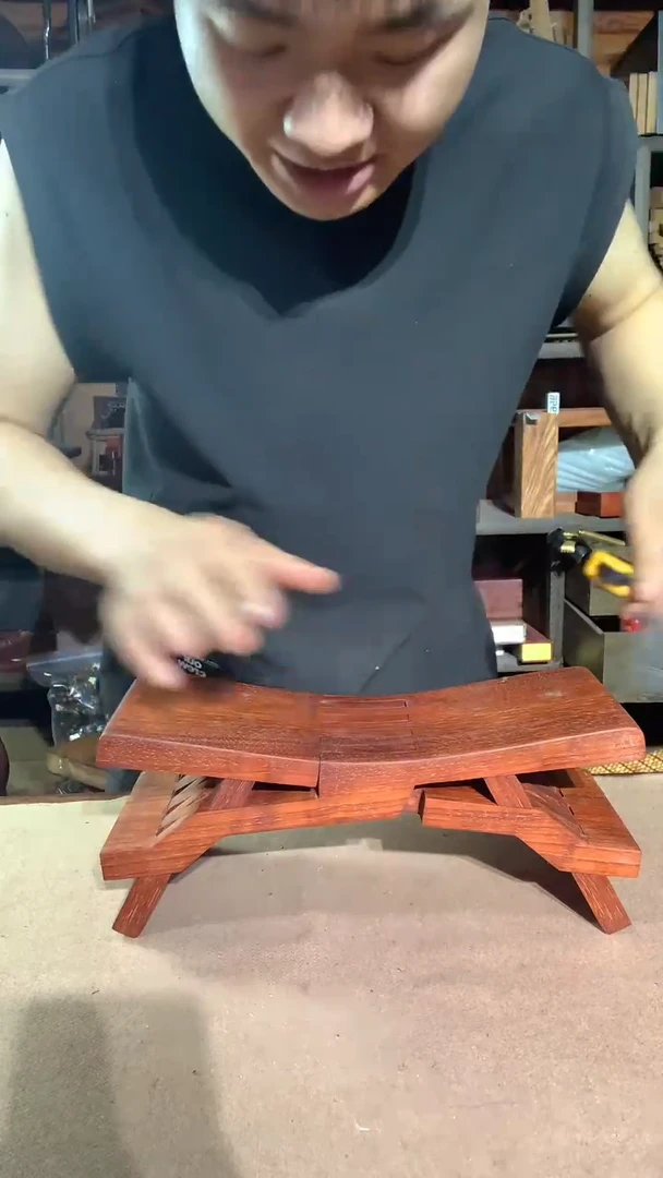 非洲紫檀（红花梨）微瑕大鲁班凳