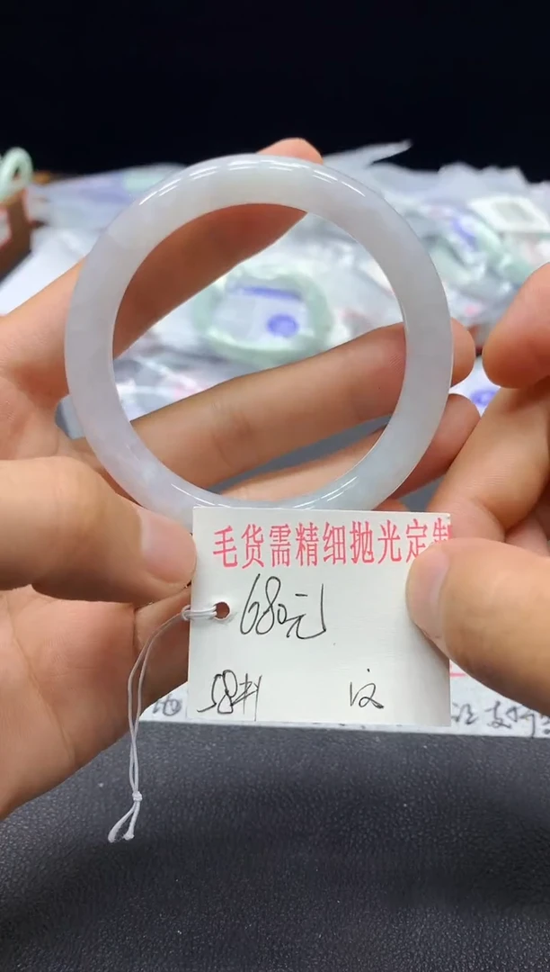 定制翡翠定制翡翠手镯未镶嵌A35