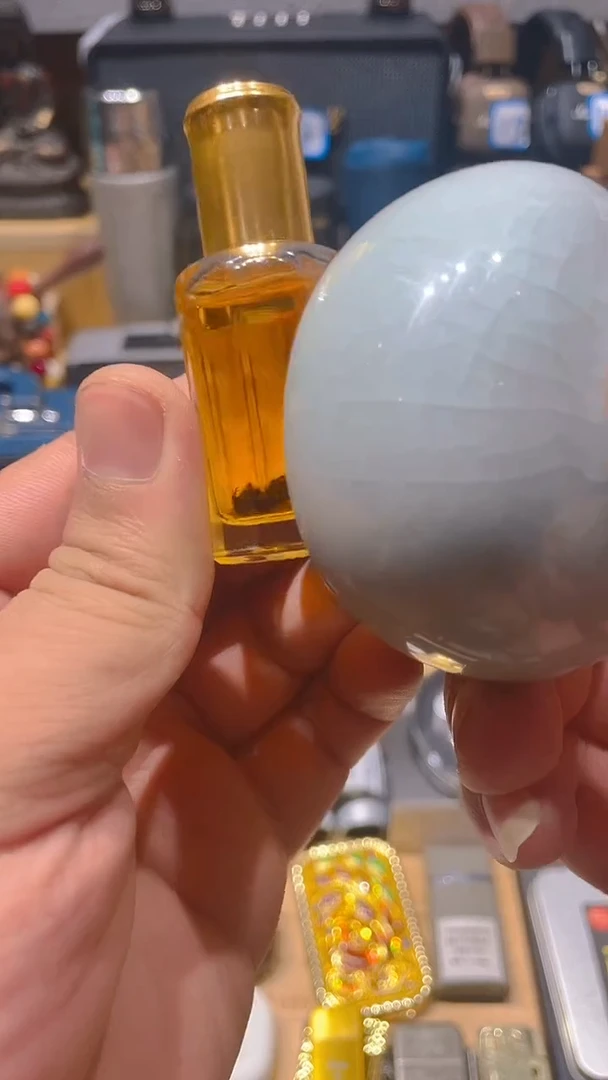 瓷片闪购商品 如图所示