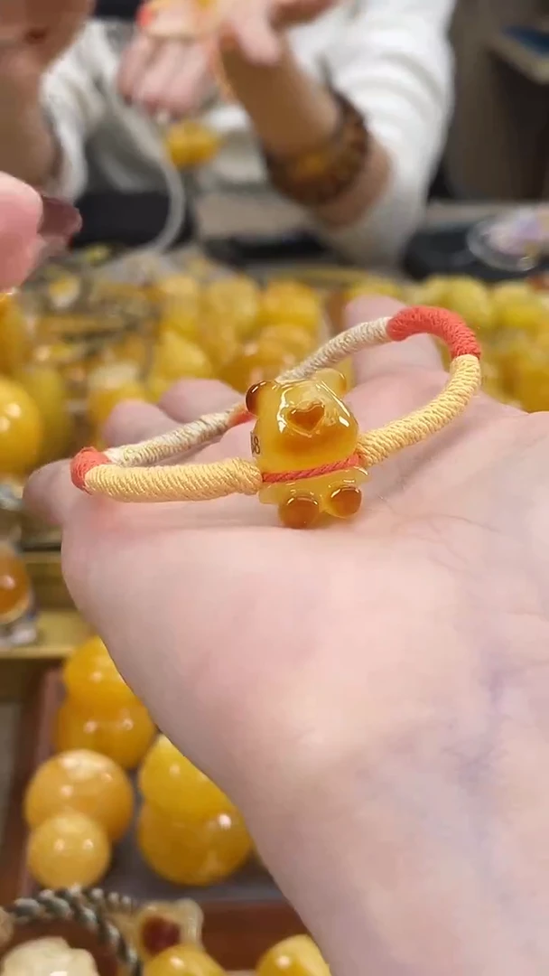 裸石琥珀未镶嵌j75