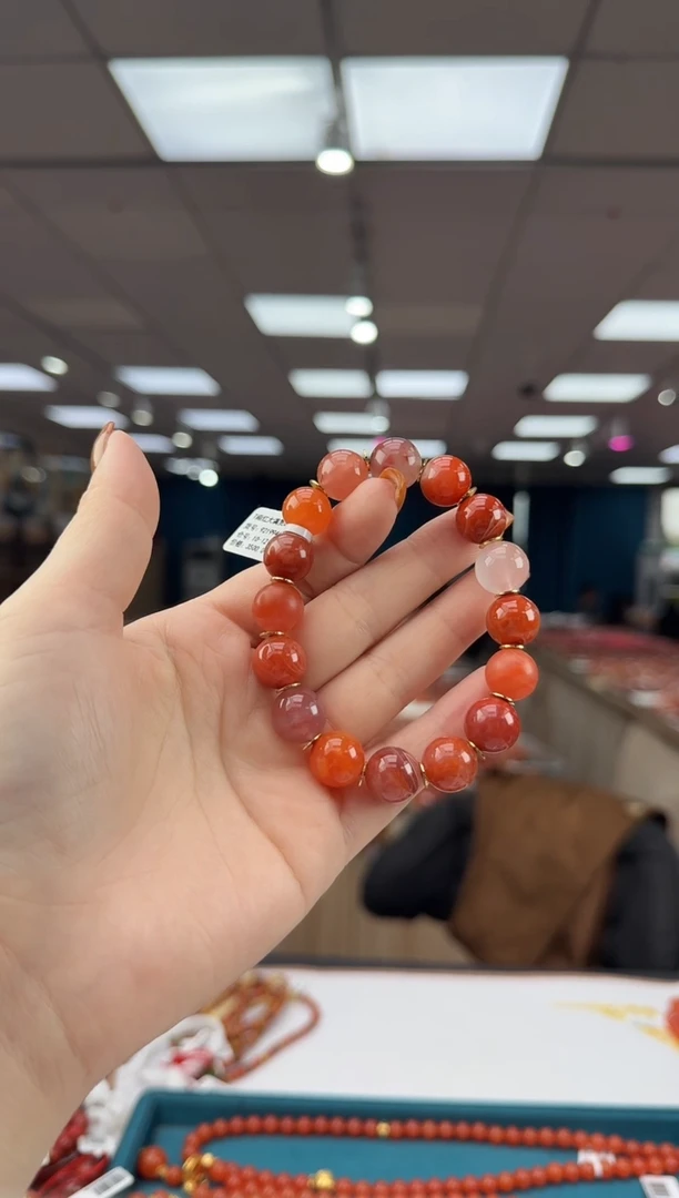 未镶嵌珠串南红玛瑙多样发其一/10/HS02350399