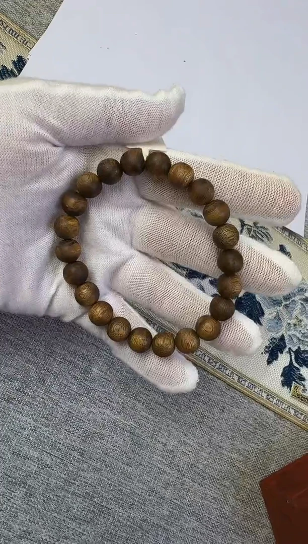 【闪购商品】沉香手串6克+圆珠多样性发货一条