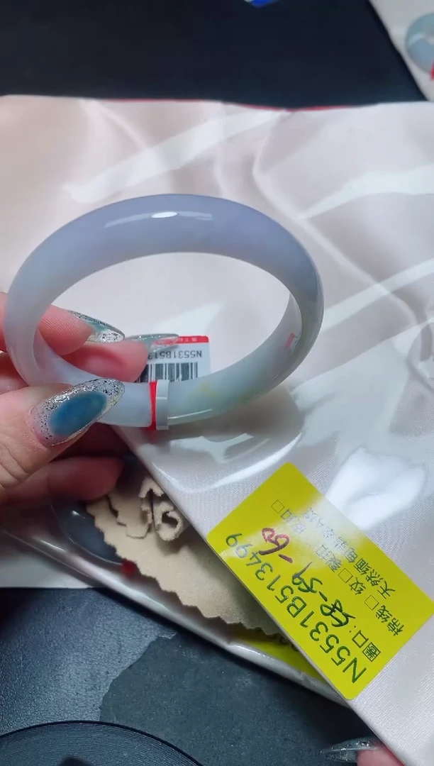 未镶嵌手镯翡翠60/13499