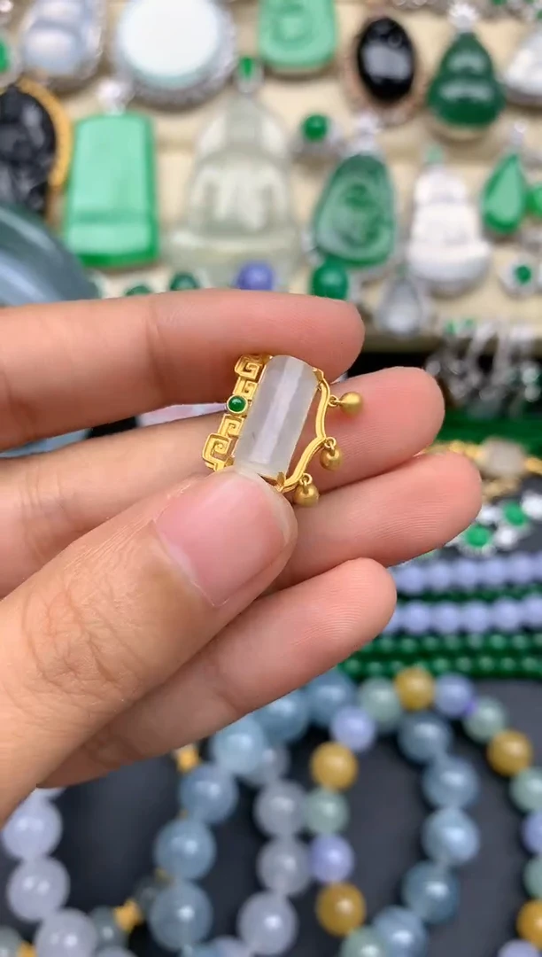 【闪购商品】翡翠颈饰18K金镶嵌180-中国好珍宝