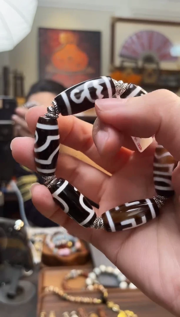 【闪购商品】白玉菩提吊坠0126-35黑白珠珠阵手串