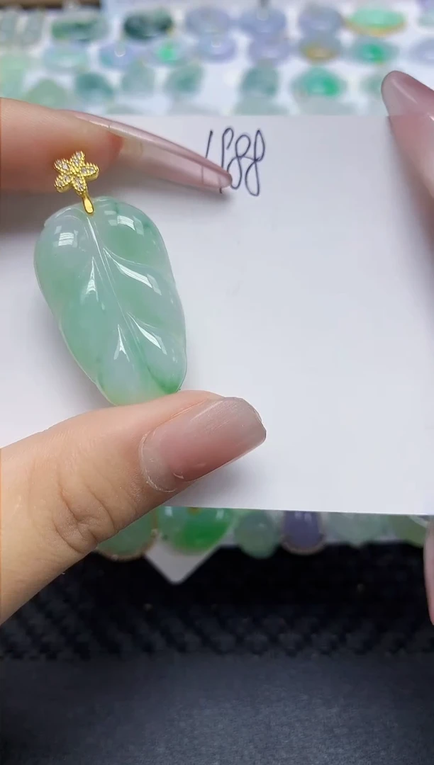 翡翠未镶嵌颈饰天然缅甸翡翠A货