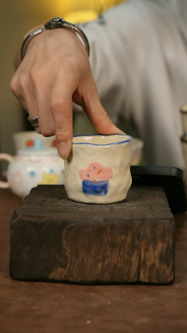 摆件亲工手绘陶瓷-