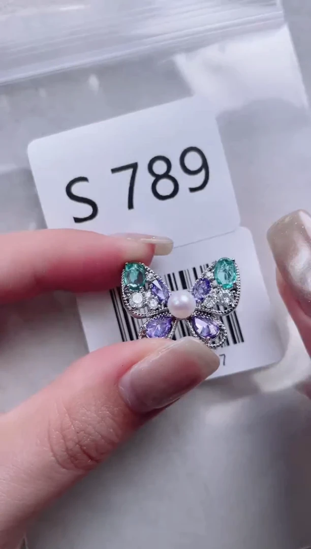 【闪购商品】淡水珍珠胸针银S925镶嵌S789