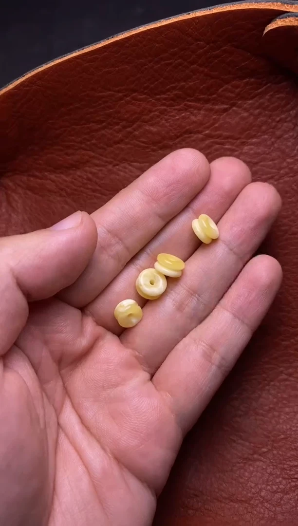 未镶嵌颈饰琥珀0.9车轮配饰（多样性发其一）