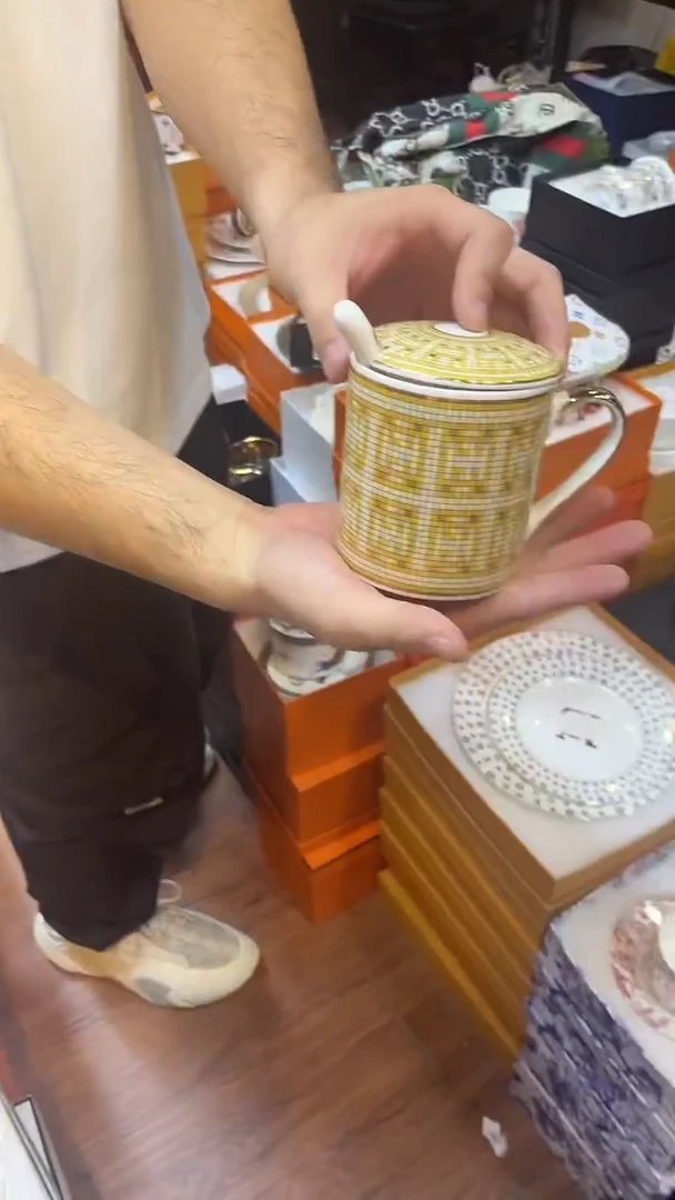 杯鸿辉家品牌瓷器，京东包邮！