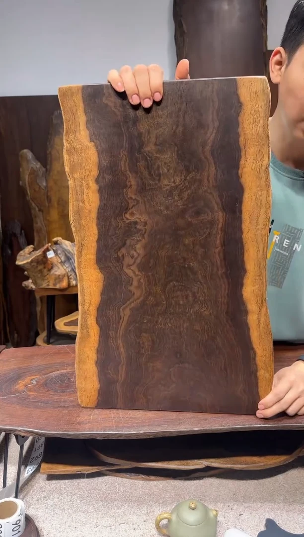 风车木（黑檀木）尺寸59*34*2.3编号
