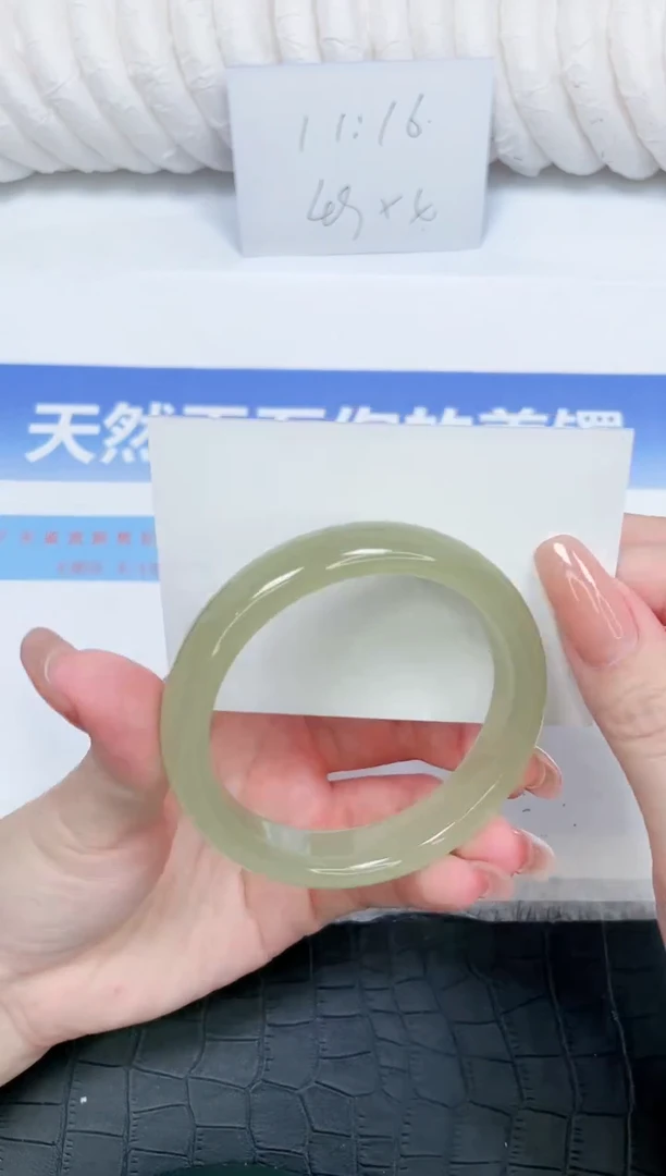 未镶嵌手镯石英质玉6-60
