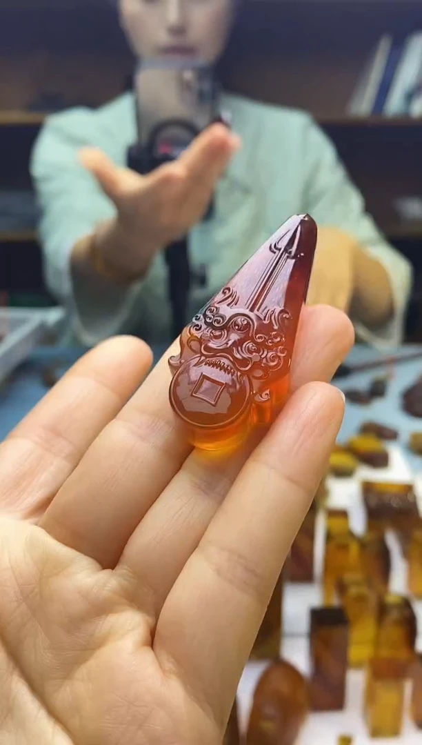 琥珀颈饰未镶嵌SN81-62（貔貅吸财）