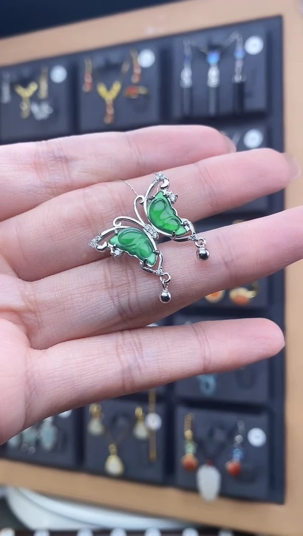 吊坠(不含链)银S925镶嵌翡翠似**人蝴蝶