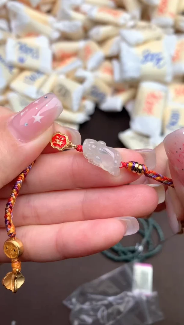 【闪购商品】翡翠手绳未镶嵌一