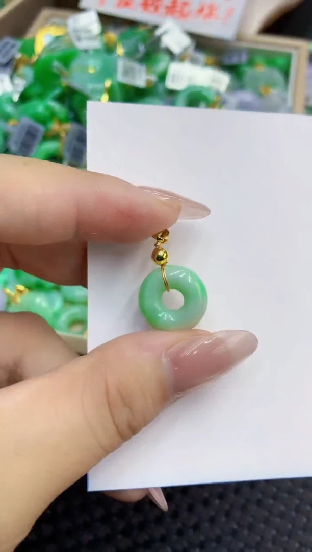 翡翠未镶嵌吊坠(不含链)1