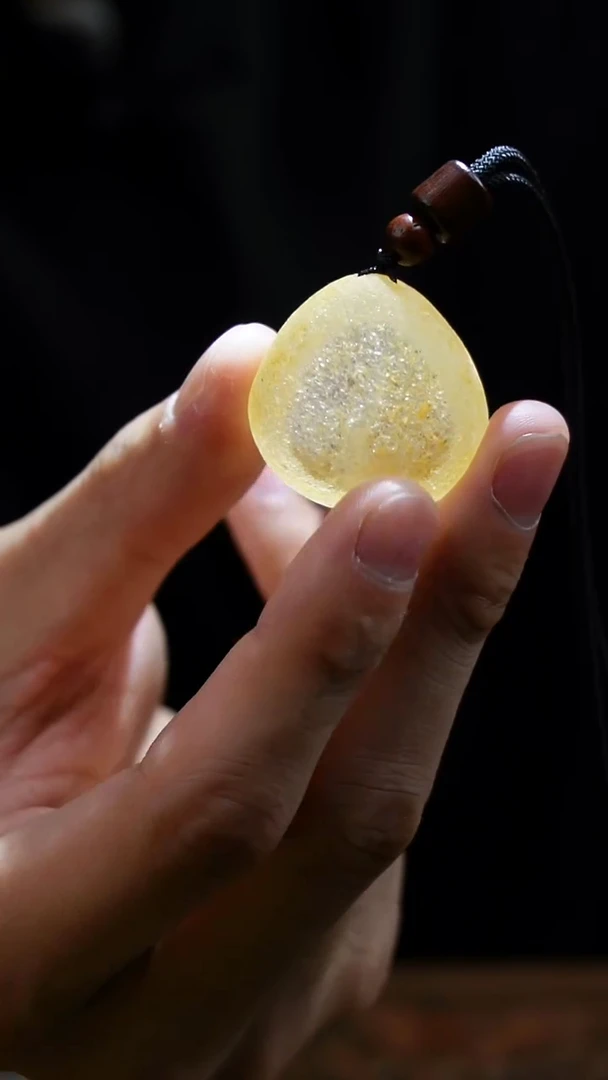 吊坠(赠链)未镶嵌水晶水晶