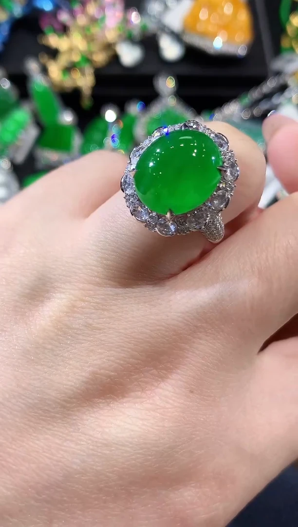 18K金镶嵌戒指翡翠C1