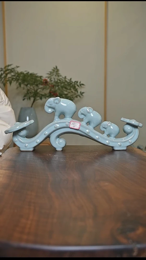 6#吉象如意 天青 微瑕 朱家汝窑款 介意勿拍