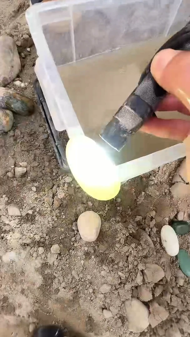 颈饰未镶嵌和田玉001