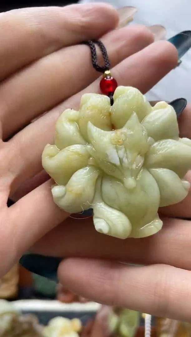 未镶嵌岫玉吊坠·