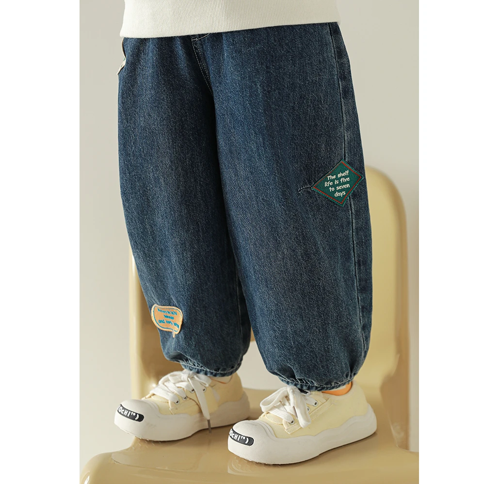 YOEHYAUL/幼悠春壹波【苹果达人】女童洋气宽松贴标牛仔裤 GN5733