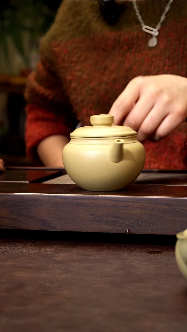 茶壶紫砂本绿大巨轮230cc左右