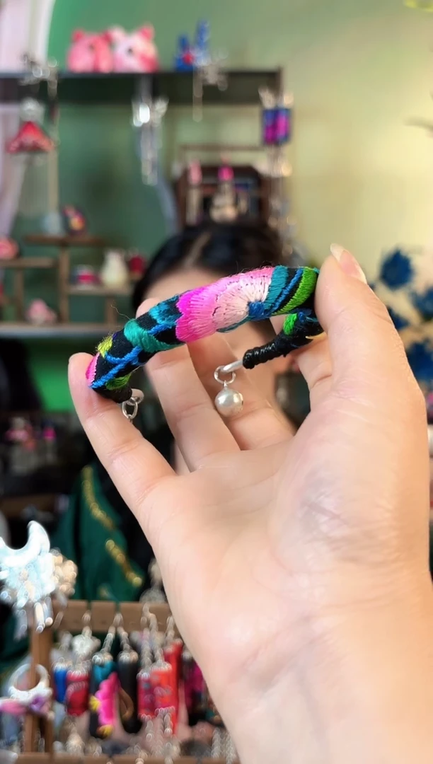 过*～彩云南阁非遗老绣饰品740*