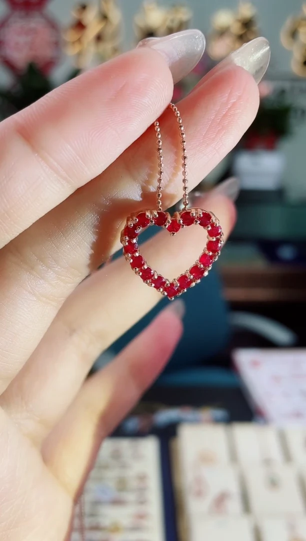 【闪购商品】红宝石颈饰银S925镶嵌吊坠