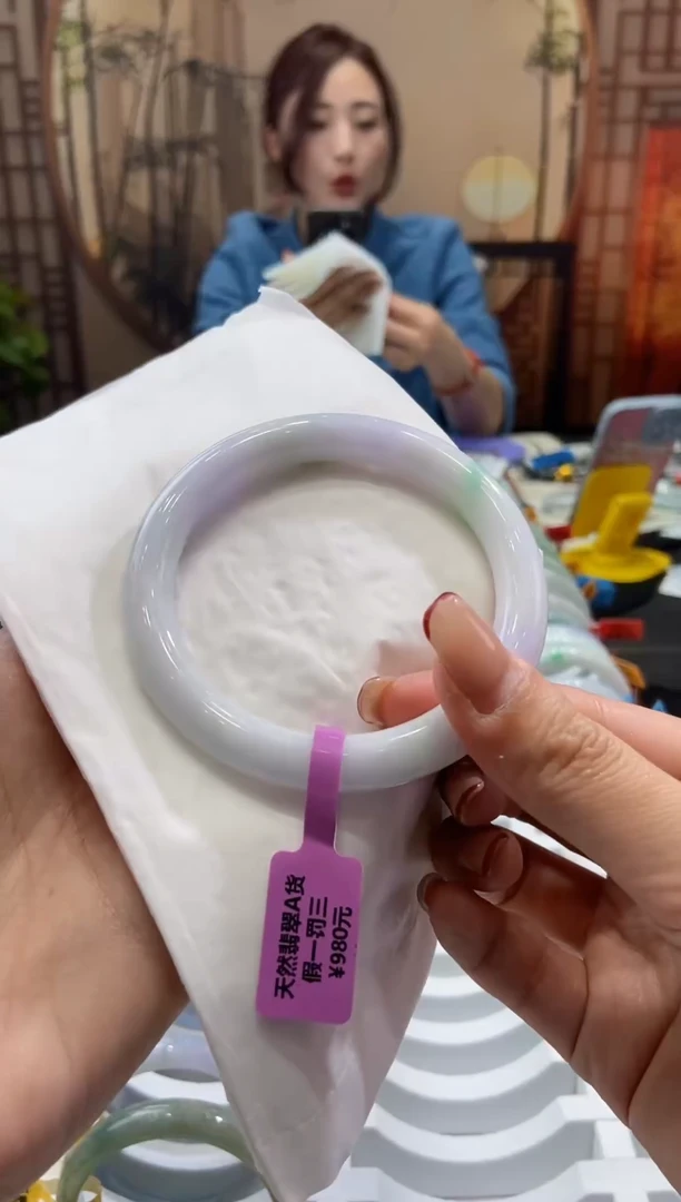 【闪购商品】翡翠手镯未镶嵌00010566