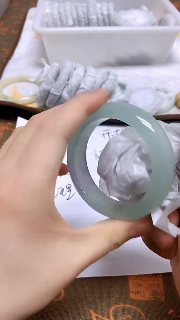 未镶嵌手镯翡翠229