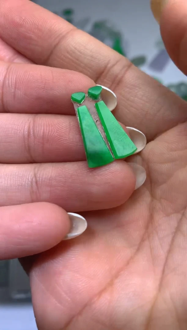 未镶嵌定制翡翠毛货