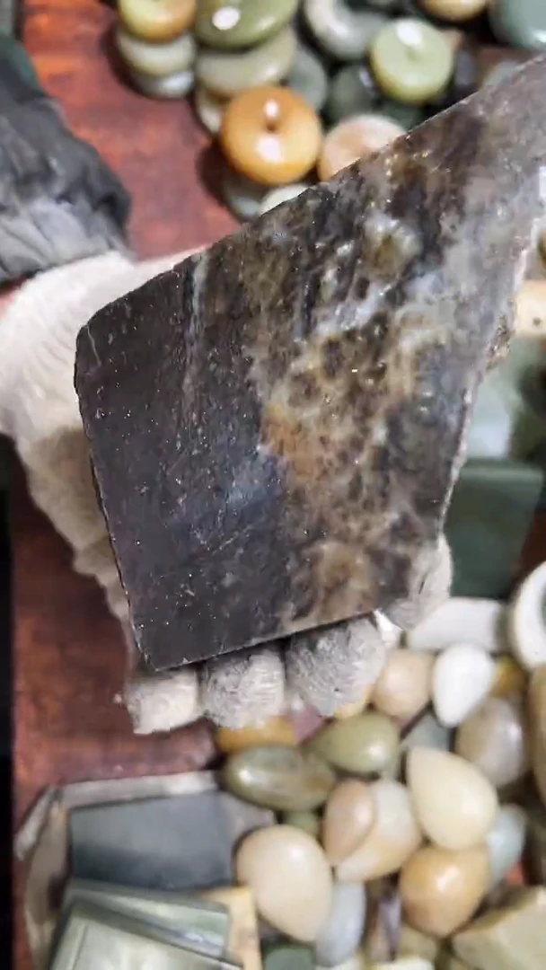 未镶嵌和田玉珠宝半成品1