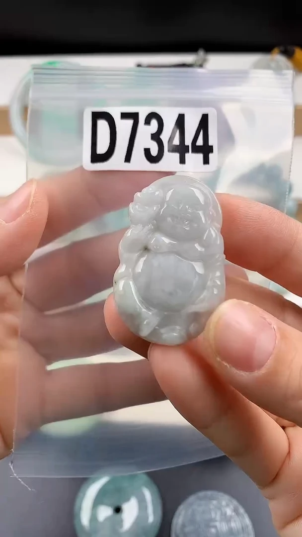 颈饰未镶嵌翡翠天然翡翠吊坠挂件